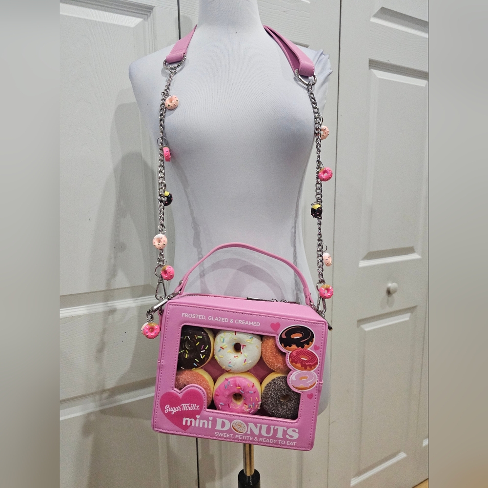 Dolls Kill Sugar Thrillz Donut Looking Like A Snack Crossbody Bag Pink Purse 💗